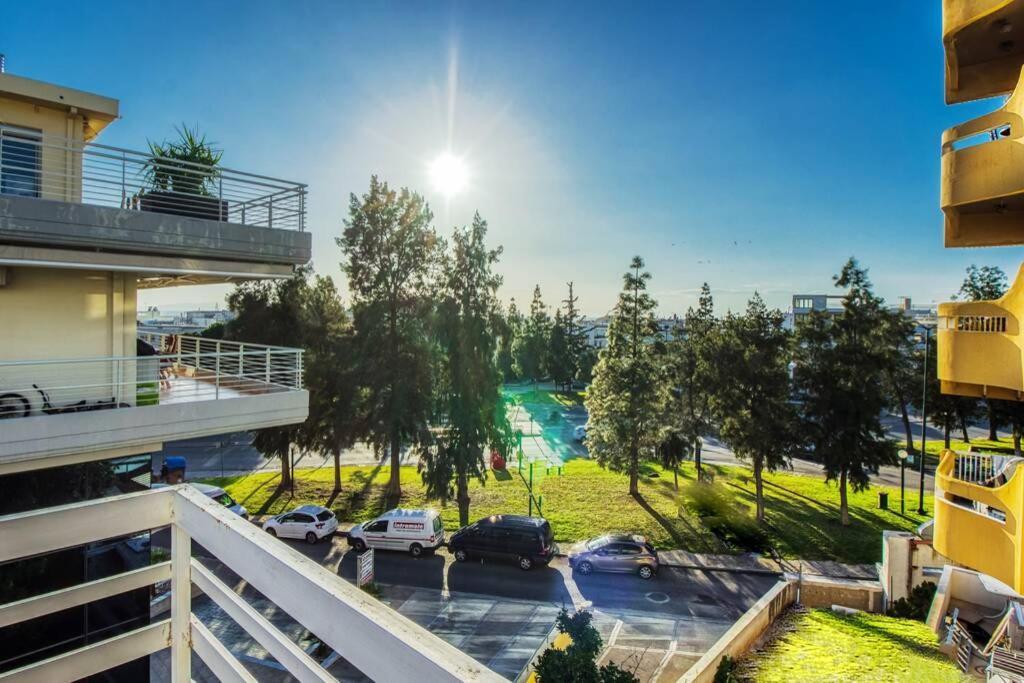Spacious Apartment In Glyfada Close To The Sea Atene Esterno foto